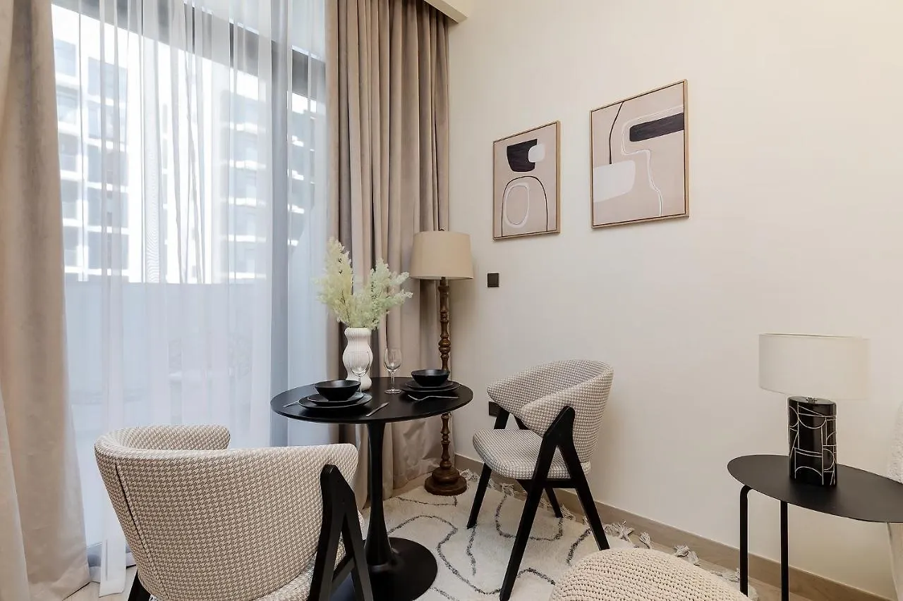 Modern Studio In Azizi Riviera Dubai 0*,