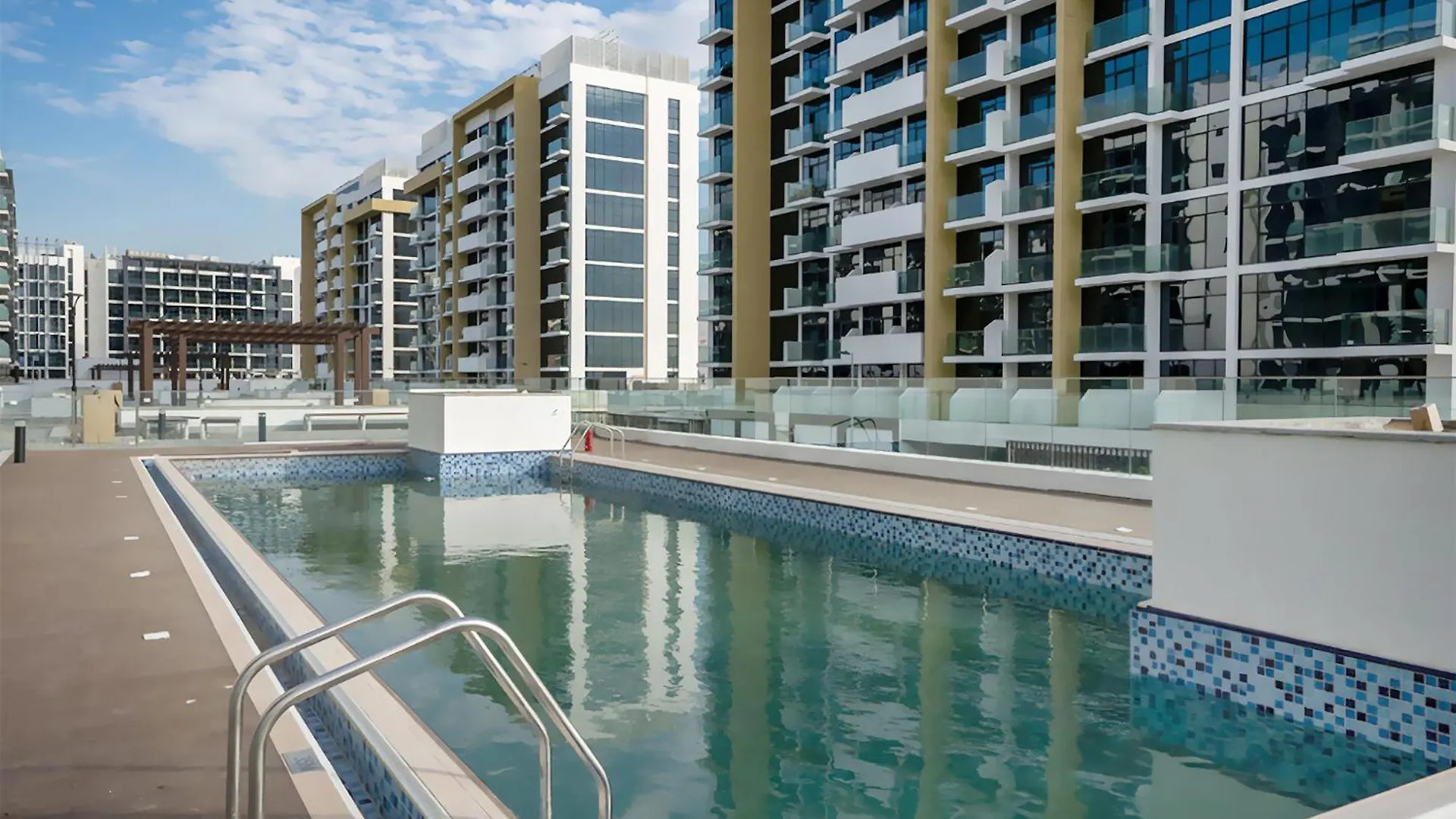 Appartement Modern Studio In Azizi Riviera Dubai